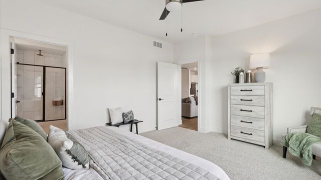 825 2nd Street NE, Altoona, IA 50009