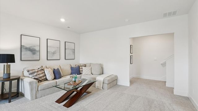 825 2nd Street NE, Altoona, IA 50009