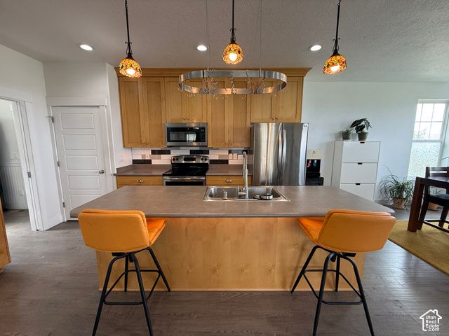 5068 W BEAR TRAP DR, South Jordan, UT 84009