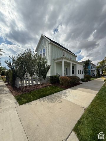 5068 W BEAR TRAP DR, South Jordan, UT 84009