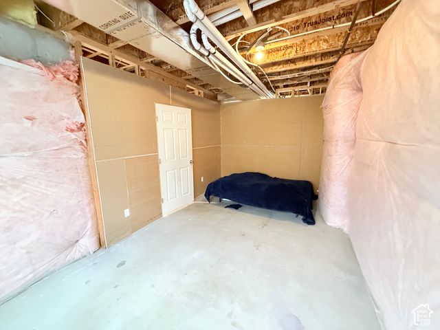 5068 W BEAR TRAP DR, South Jordan, UT 84009