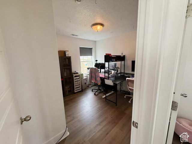 5068 W BEAR TRAP DR, South Jordan, UT 84009