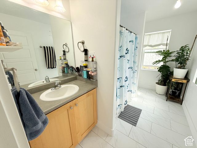 5068 W BEAR TRAP DR, South Jordan, UT 84009