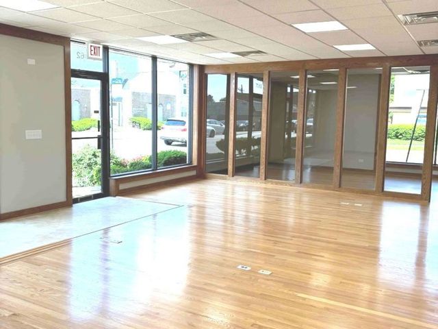 7060-62 W Higgins Avenue, Chicago, IL 60656