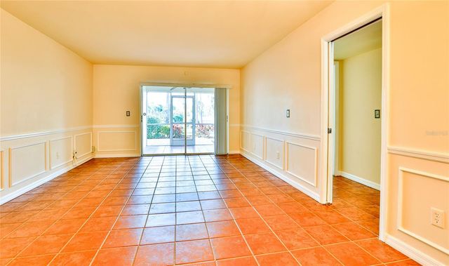 10374 CARROLLWOOD LANE 241, Tampa, FL 33618