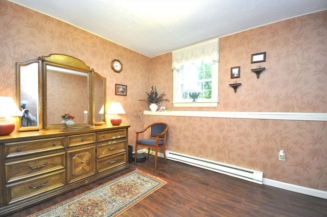 125 Walnut St, Bridgewater, MA 02324