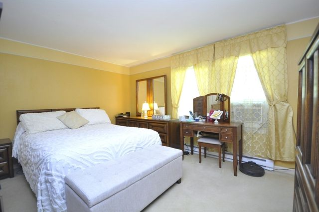 125 Walnut St, Bridgewater, MA 02324