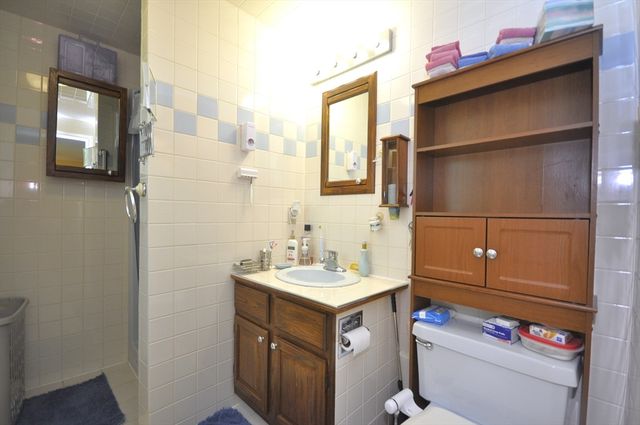 125 Walnut St, Bridgewater, MA 02324