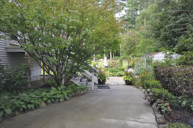125 Walnut St, Bridgewater, MA 02324