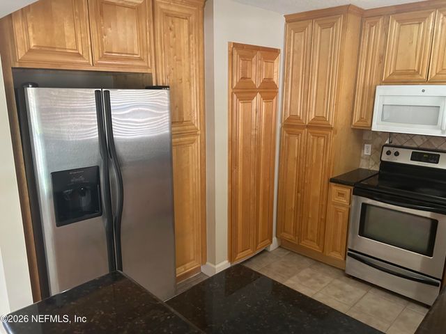 3434 BLANDING Boulevard 201, Jacksonville, FL 32210