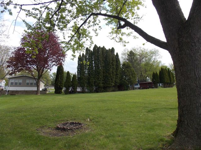 355 Skyline Drive, Edgerton, WI 53534