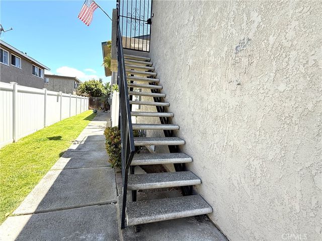 16752 Sims A, Huntington Beach, CA 92649