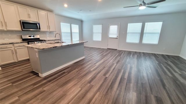 263 Sunshine Lane, Lavon, TX 75166