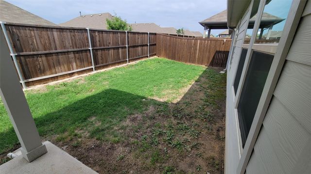 263 Sunshine Lane, Lavon, TX 75166