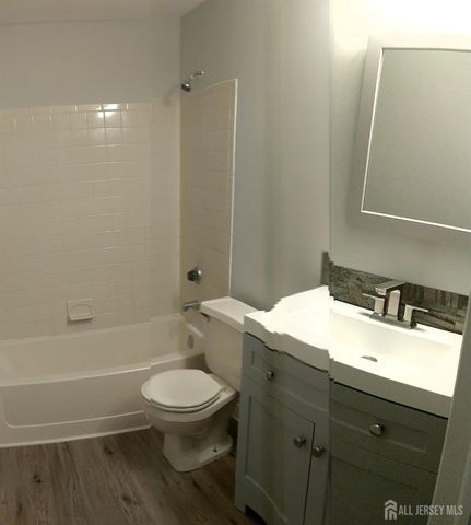 4805 Ravens Crest Drive 4805, Plainsboro, NJ 08536