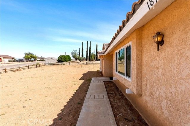 18125 Hackberry Street, Hesperia, CA 92345