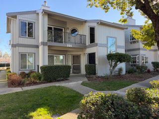 225 Ridgetop Drive, APT 214, Redding, CA 96003