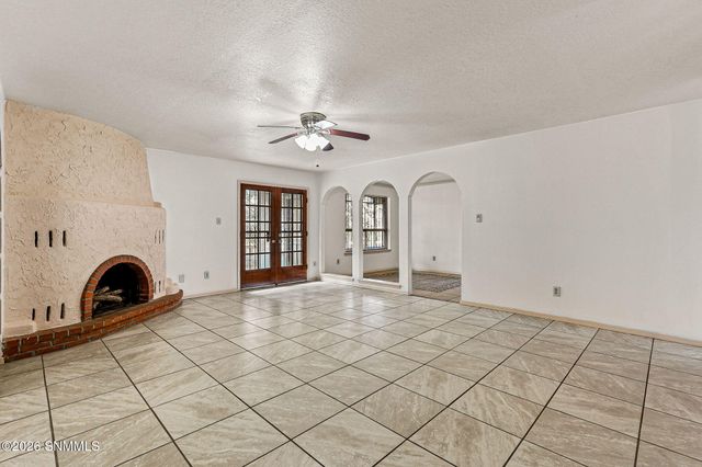 3301 Jupiter Road, Las Cruces, NM 88012