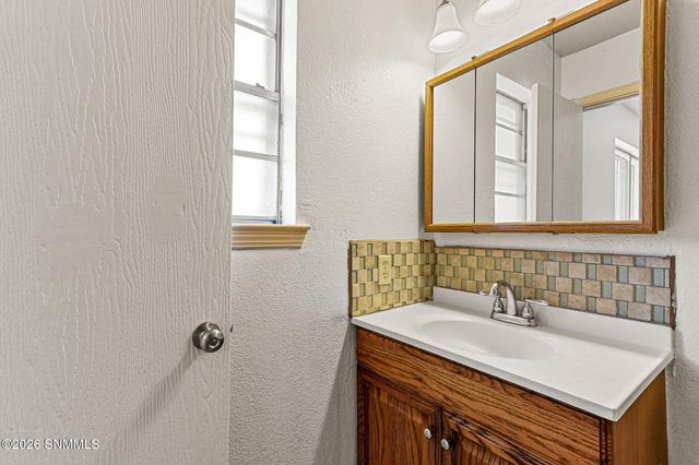 3301 Jupiter Road, Las Cruces, NM 88012