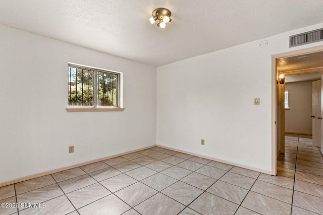 3301 Jupiter Road, Las Cruces, NM 88012