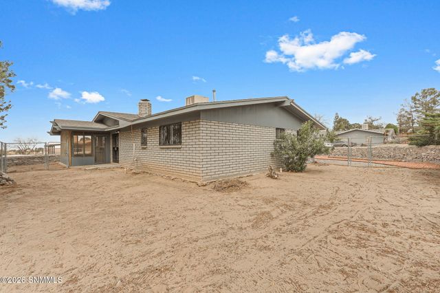 3301 Jupiter Road, Las Cruces, NM 88012