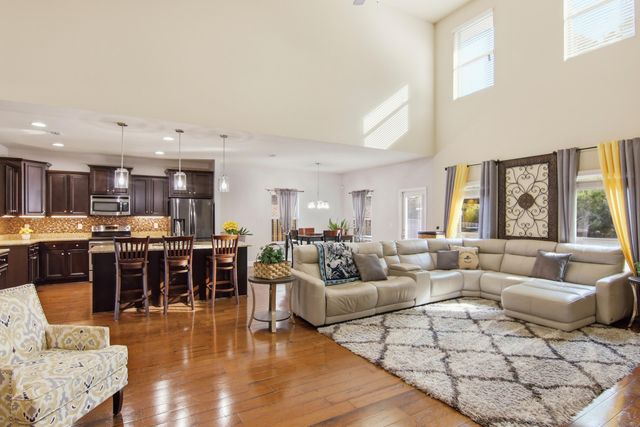 170 Windchime Way, Freeport, FL 32439