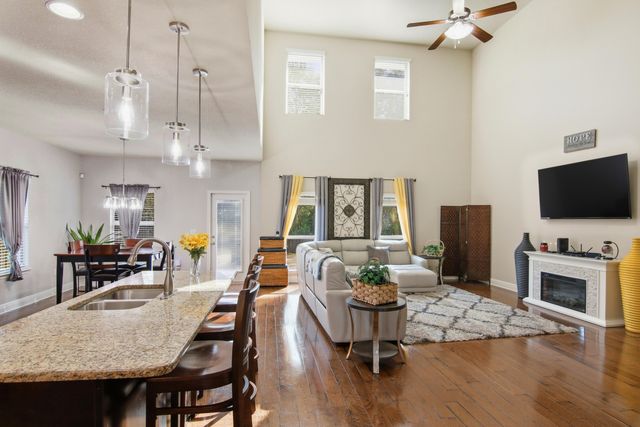 170 Windchime Way, Freeport, FL 32439