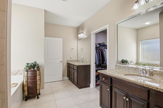 170 Windchime Way, Freeport, FL 32439