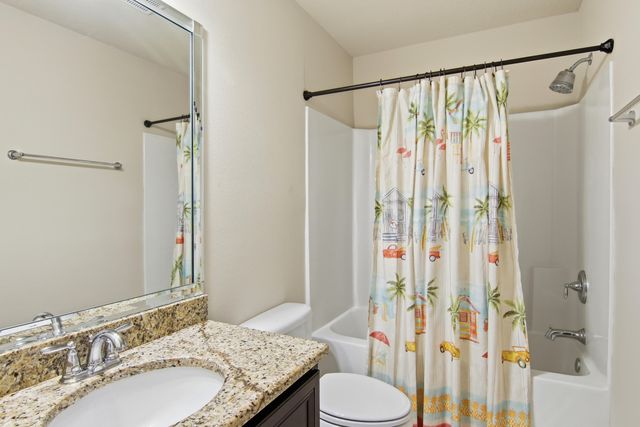 170 Windchime Way, Freeport, FL 32439