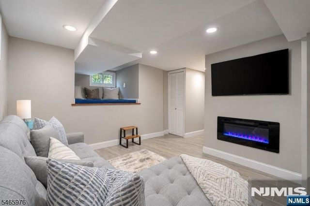 46 Highwood Avenue, Glen Rock, NJ 07452
