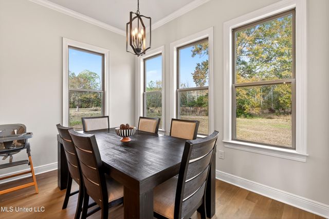 105 Jefferson Davis Parkway, Picayune, MS 39466