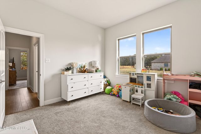 105 Jefferson Davis Parkway, Picayune, MS 39466