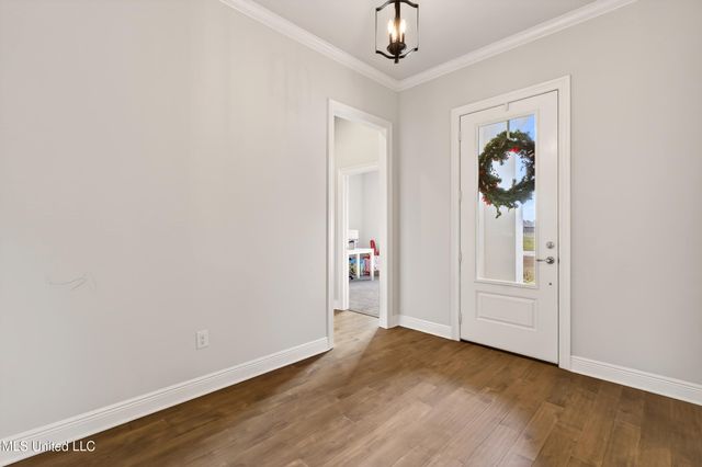 105 Jefferson Davis Parkway, Picayune, MS 39466