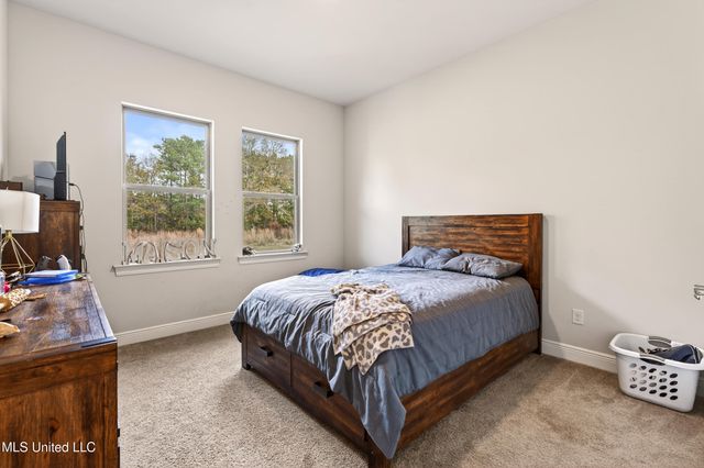 105 Jefferson Davis Parkway, Picayune, MS 39466