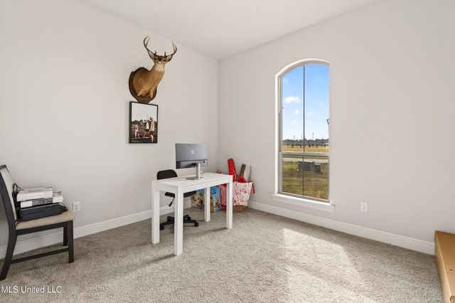 105 Jefferson Davis Parkway, Picayune, MS 39466