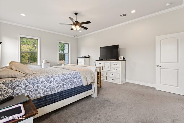 105 Jefferson Davis Parkway, Picayune, MS 39466