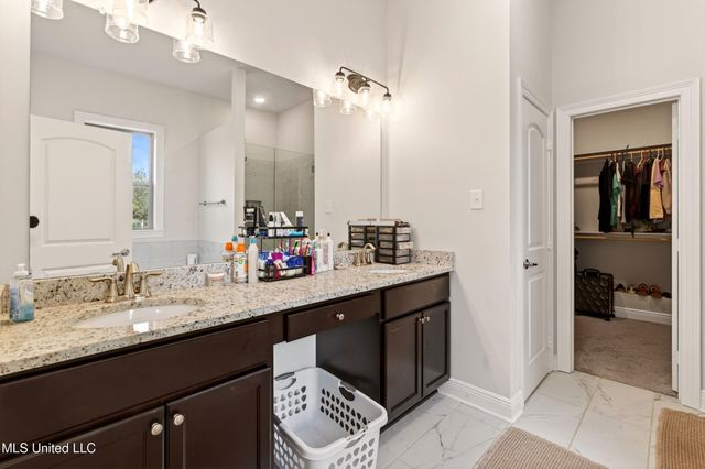 105 Jefferson Davis Parkway, Picayune, MS 39466