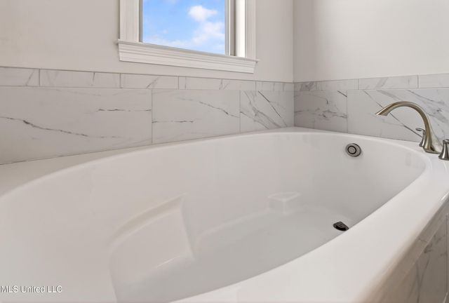 105 Jefferson Davis Parkway, Picayune, MS 39466