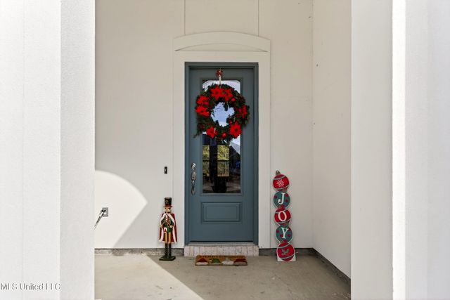 105 Jefferson Davis Parkway, Picayune, MS 39466