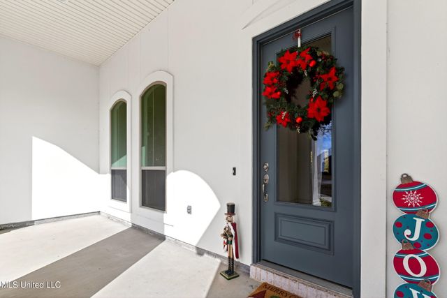 105 Jefferson Davis Parkway, Picayune, MS 39466