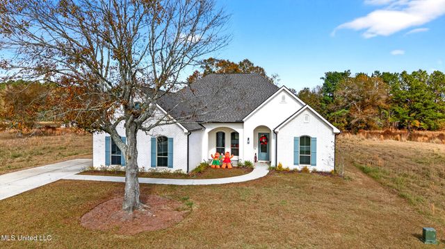 105 Jefferson Davis Parkway, Picayune, MS 39466