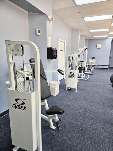 3100 Holiday Springs Blvd 304, Margate, FL 33063