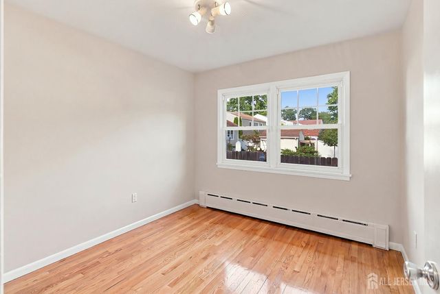 189 Kensington Avenue, Colonia, NJ 07067