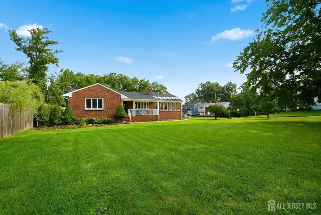 189 Kensington Avenue, Colonia, NJ 07067