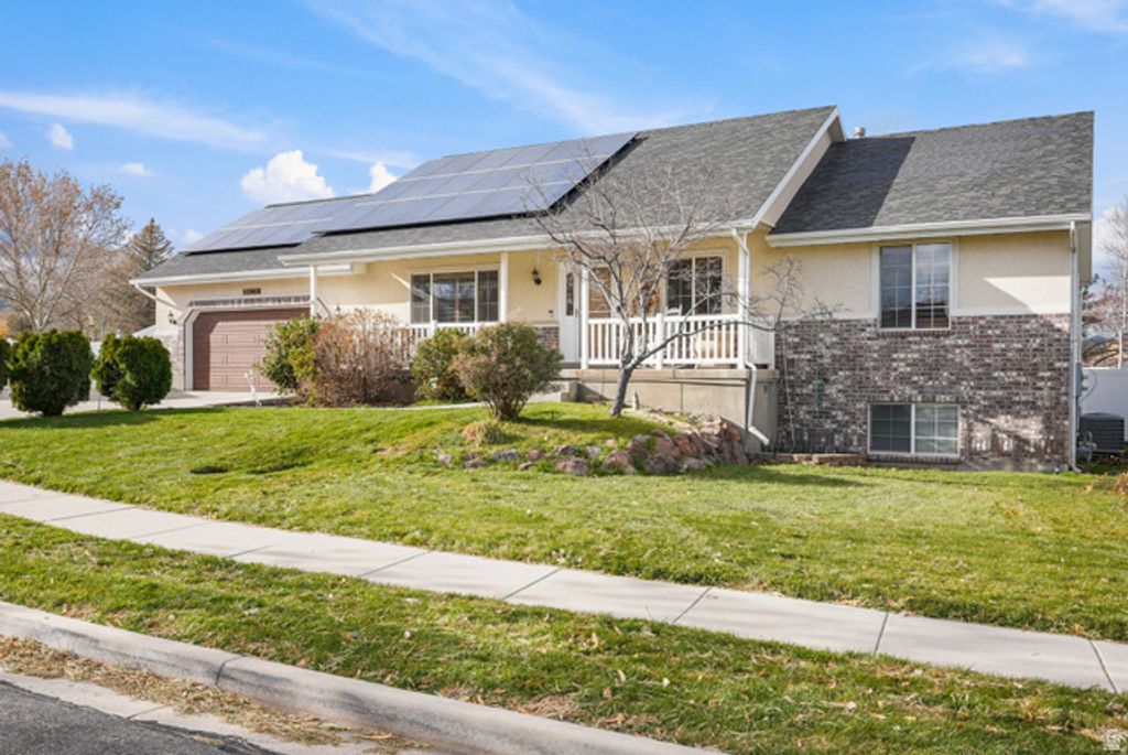 5030 LITTLE WATER PEAK DR, Riverton, UT 84065