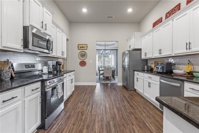 9010 Crain Avenue, Mobile, AL 36695