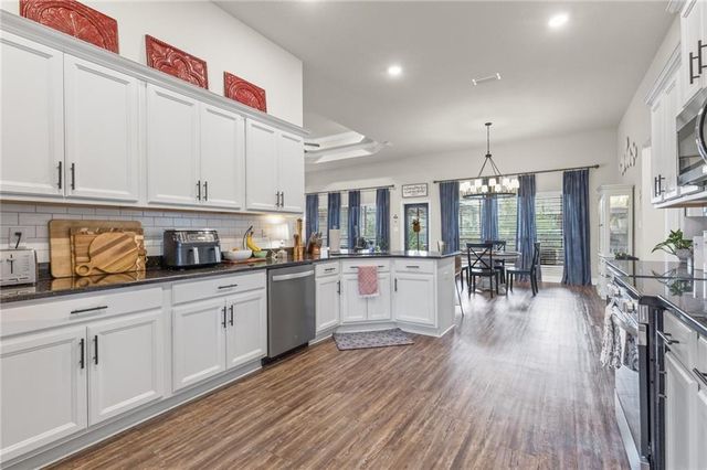 9010 Crain Avenue, Mobile, AL 36695
