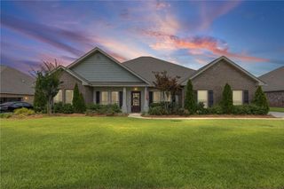 9010 Crain Avenue, Mobile, AL 36695
