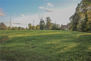 731 Akron Drive, Winston-salem, NC 27105