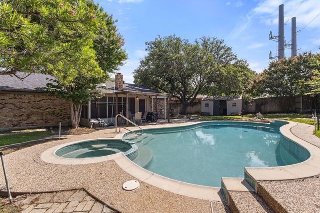 2904 Bluebonnet Lane, Bedford, TX 76021